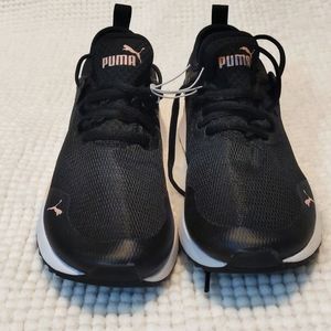 7.5. Brand New Womans Puma Shoes